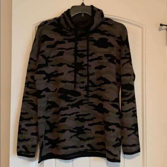 New Rachel Zoe Camo Pullover Sweater S 